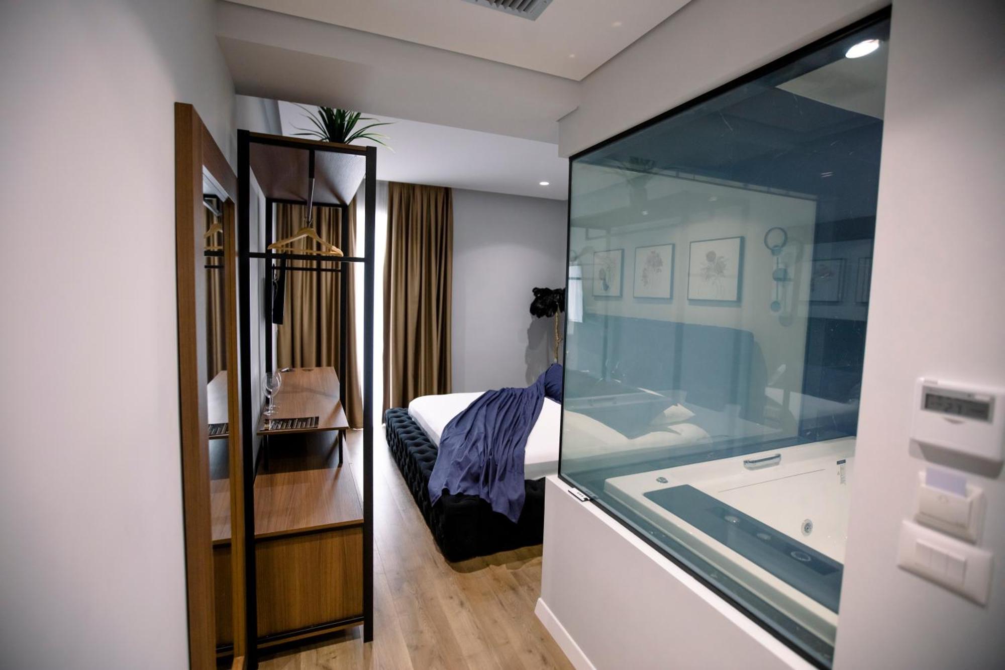 Hotel Olsi Саранде Екстериор снимка