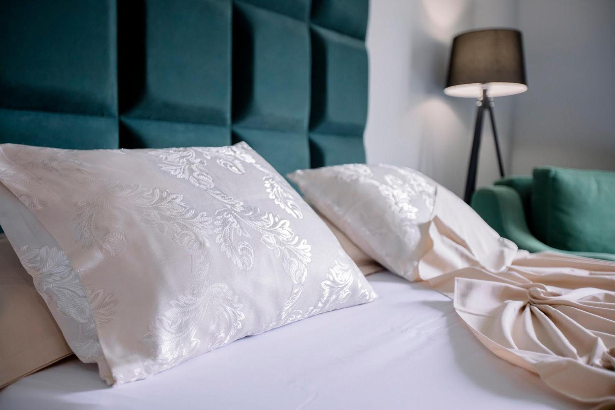 Hotel Olsi Саранде Екстериор снимка